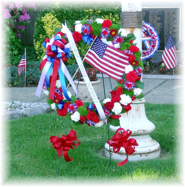 Patriotic wreath by MaryJane's Flowers & Gifts, Berlin NJ