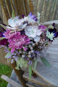 Florist Friday Recap 8/3 – 8/9: Weddings are in the Air