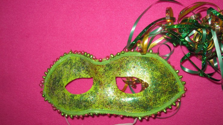 A golden mardi gras mask from Alicias Wonderland II in Renton, WA