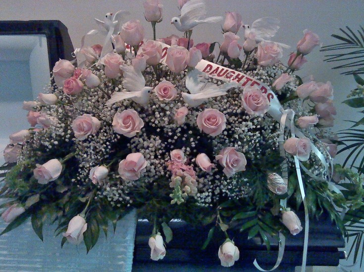 Casket spray from Wilma's Flowers in Jasper, AL