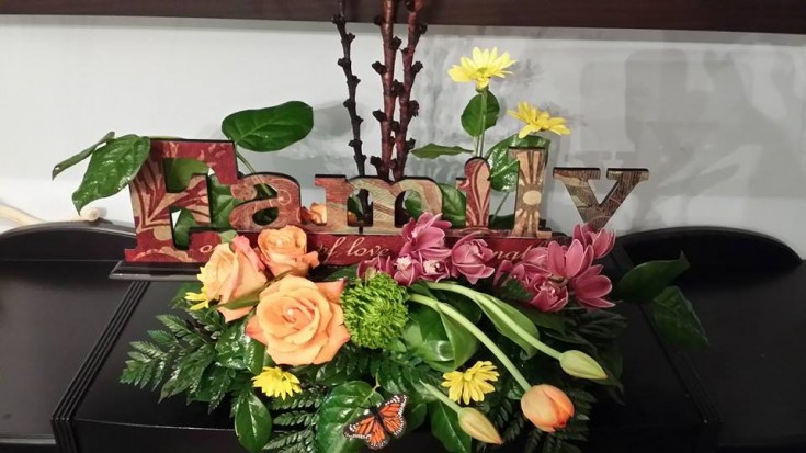 Family flowers from BlueShores Flowers & Gifts in Wasaga Beach, ON