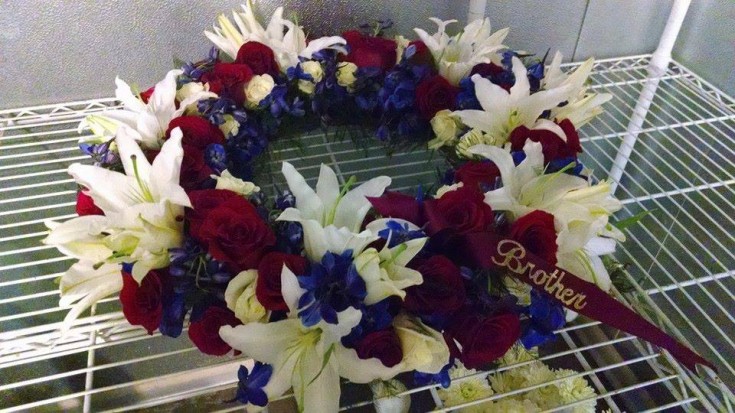 Sympathy wreath for a cremation service from Mabel Flowers in Mabel, MN