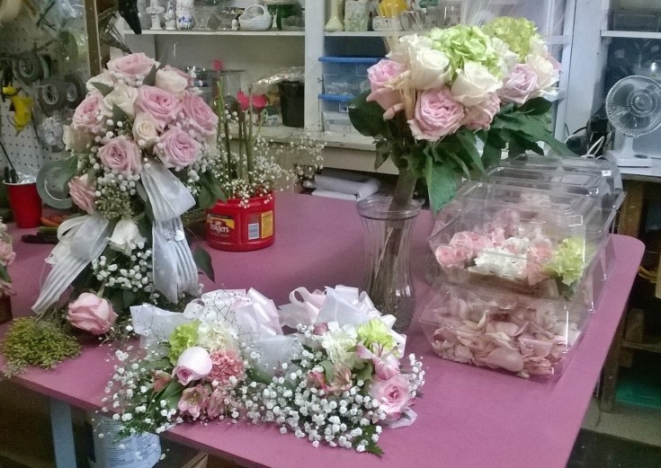 Bouquets, corsages, cake flowers and flower girl petals from Wilma's Flower in Jasper, AL